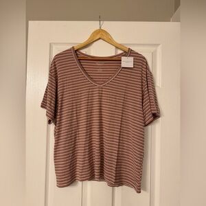 NWT American Eagle Pink Striped Soft & Sexy V-Neck T-Shirt Size Large